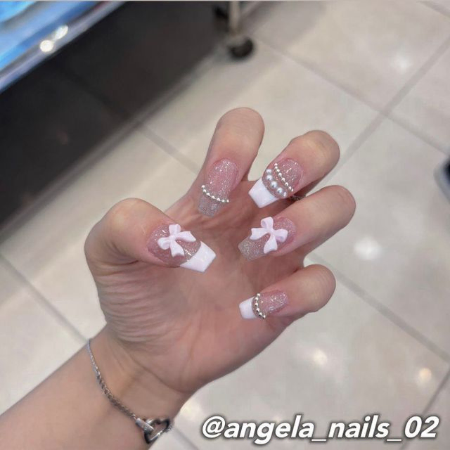 Angela nails uñas lazos