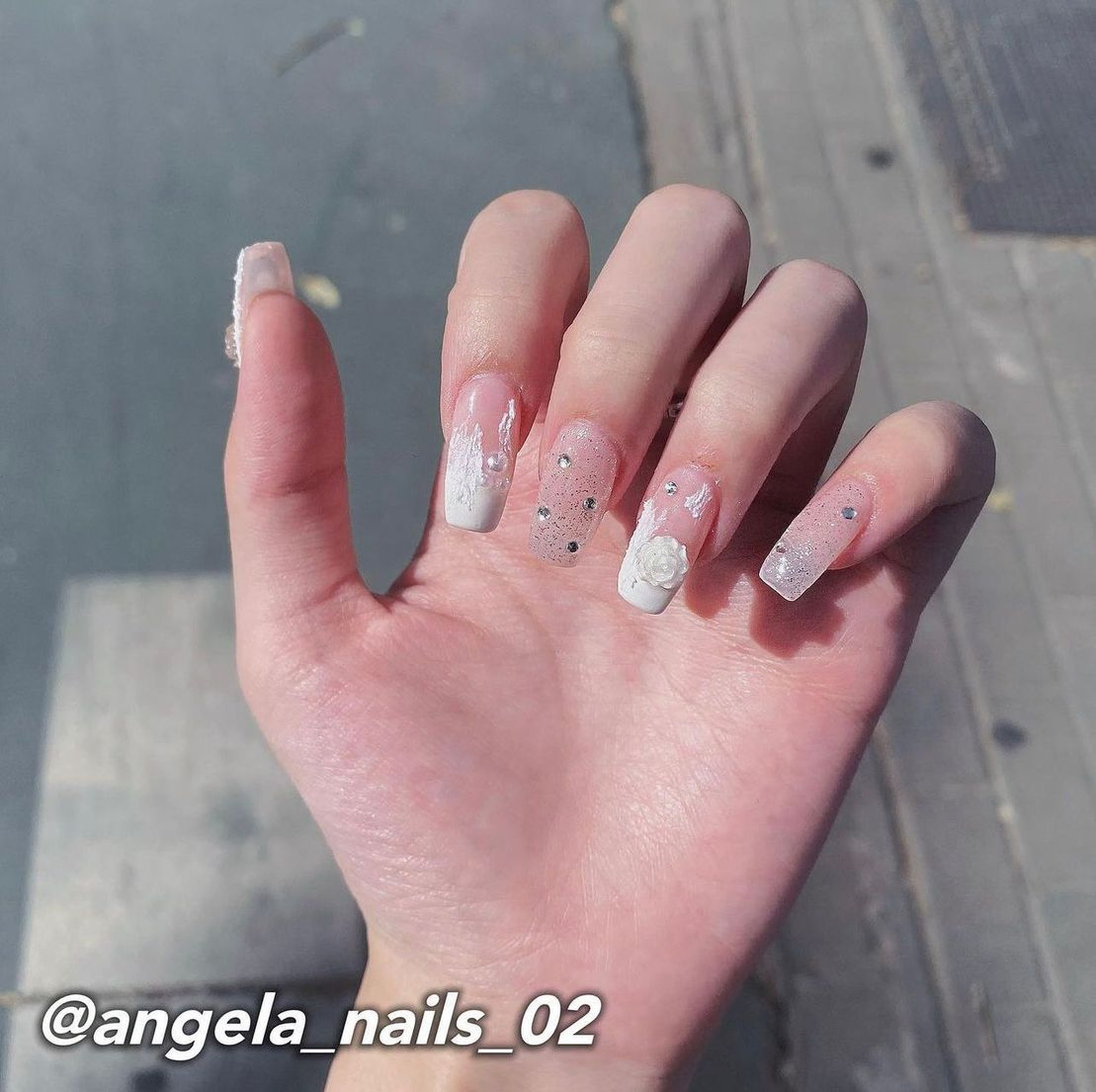 Angela nails uñas largas transpàrentes